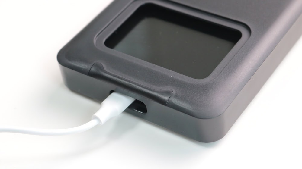 タイムロッキングコンテナの充電穴